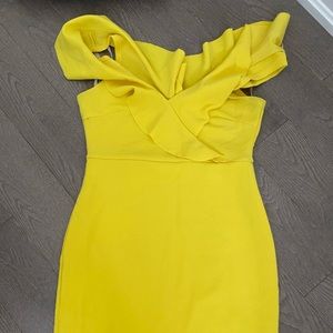 Beautiful bright yellow Guess cocktail dress with flare